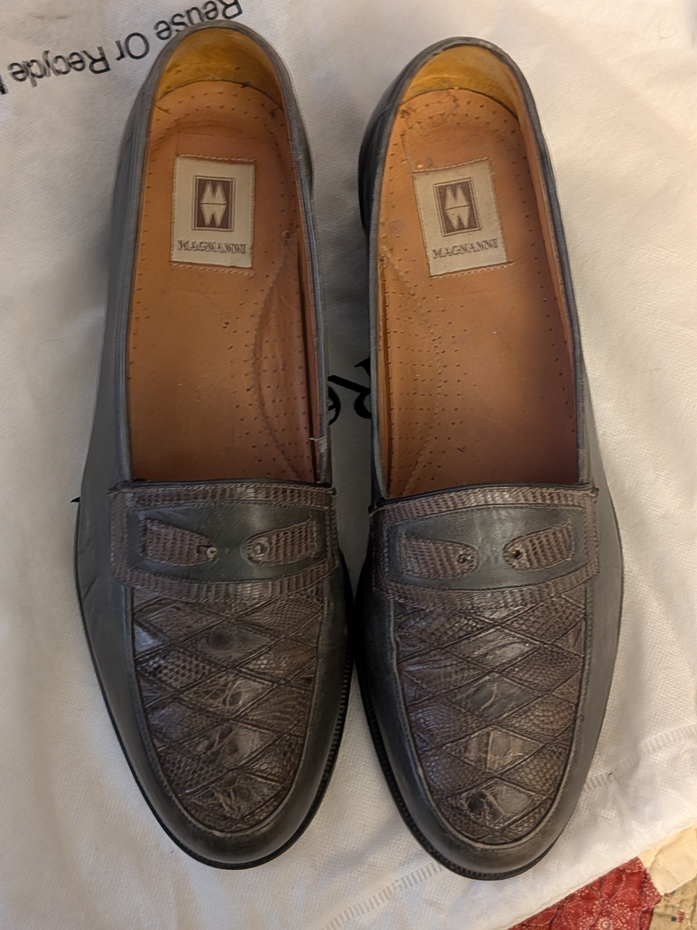 Magnanni Men’s Exotic olive color Leather Slip-On Dress Loafers